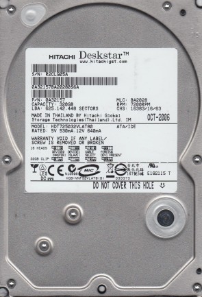 HDT725032VLAT80 Hitachi 320GB IDE 3.5 Inch Hard Drive